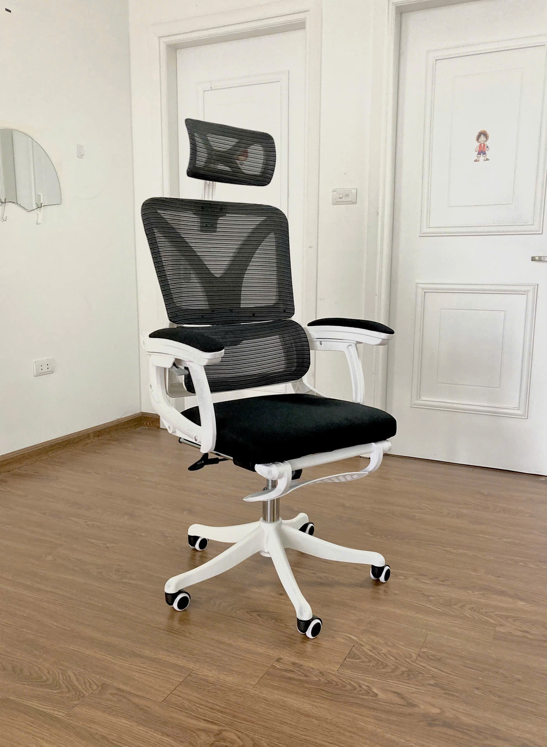 Ghế xoay văn phòng NM-TMS08 trắng