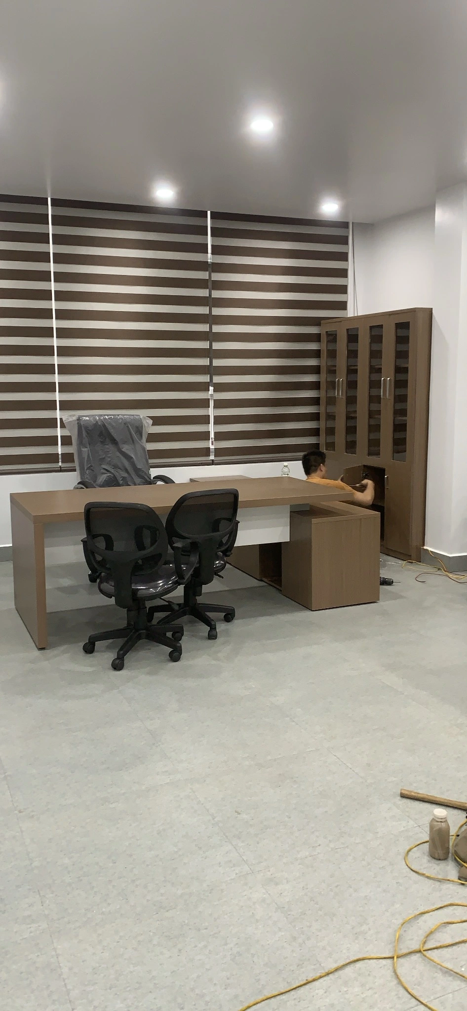 Bàn lãnh đạo NM-BLD05