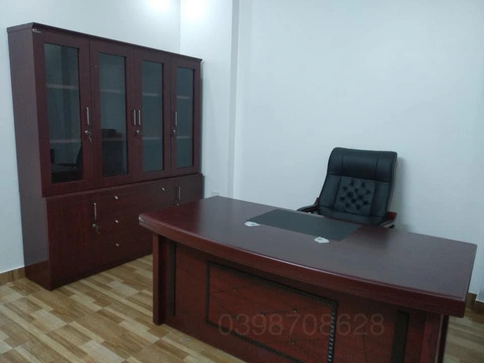 Bàn lãnh đạo NM-BLD10