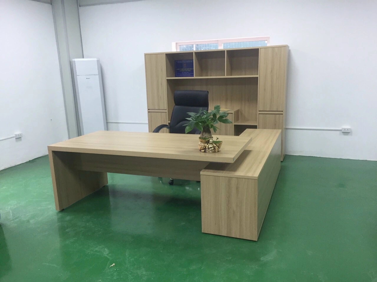 Bàn lãnh đạo NM-BLD14