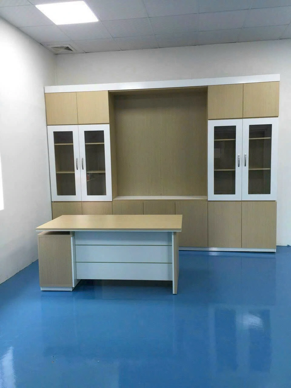 Bàn lãnh đạo NM-BLD28