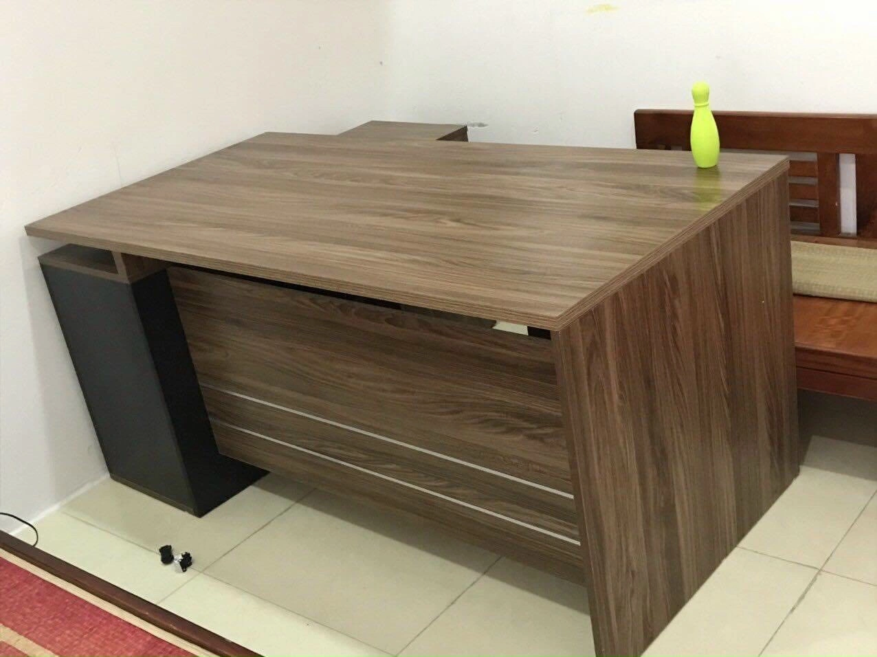 Bàn lãnh đạo NM-BLD31