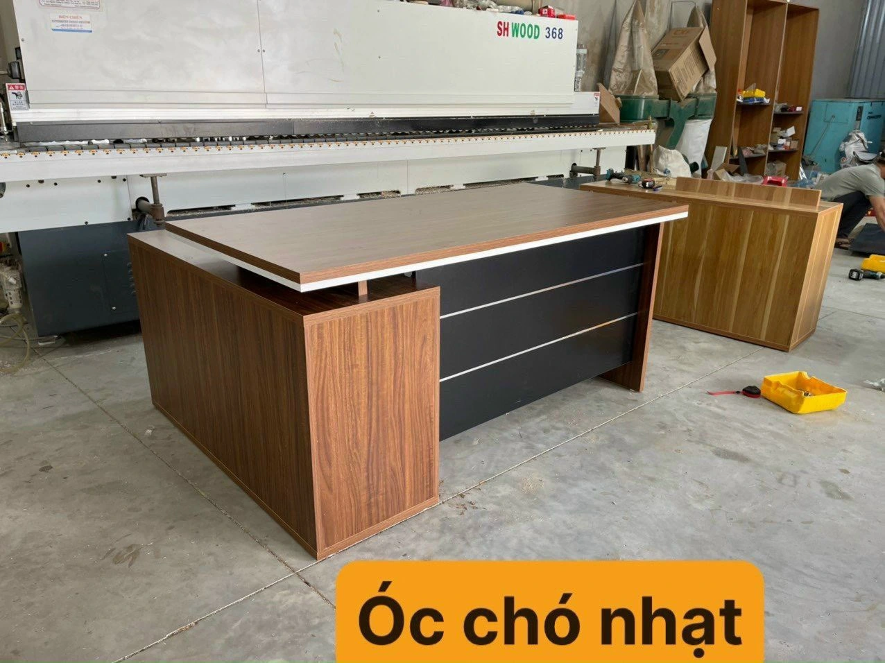 Bàn lãnh đạo NM-BLD39
