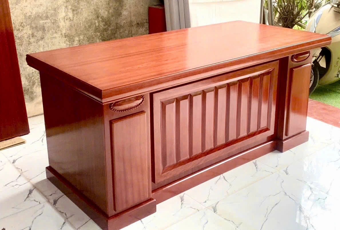 Bàn lãnh đạo NM-BLD42