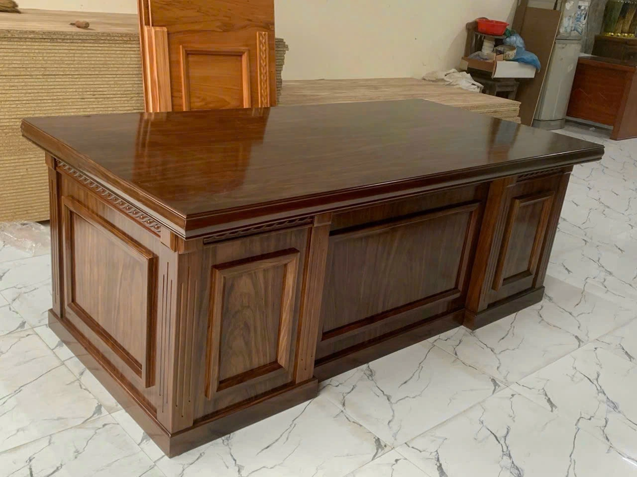 Bàn lãnh đạo NM-BLD45