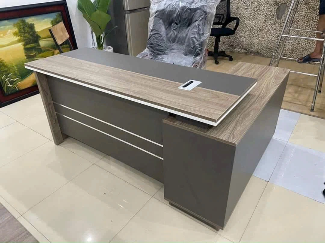 Bàn lãnh đạo NM-BLD49