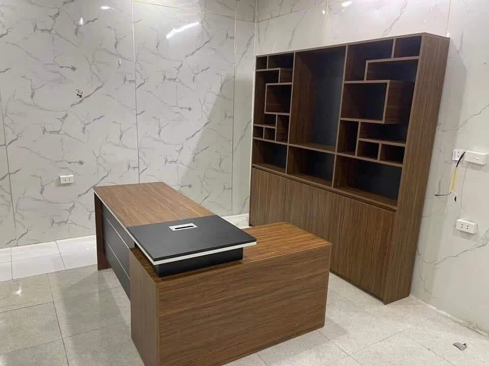 Bàn lãnh đạo NM-BLD68