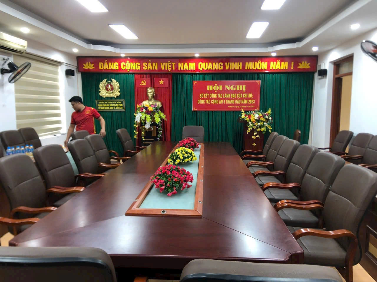 Bàn họp NM-CT4016H2