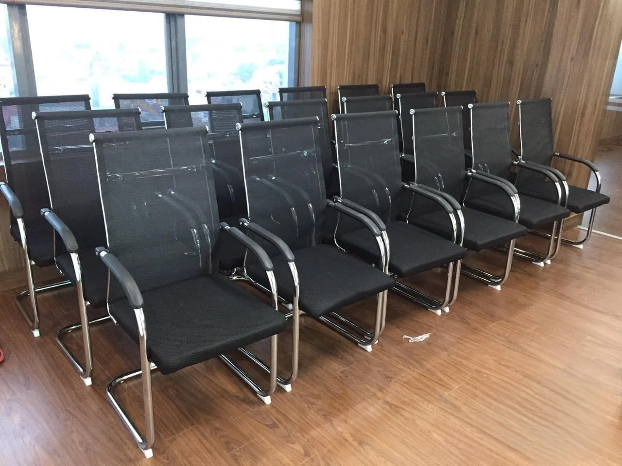 Ghế chân quỳ NM_CQ04