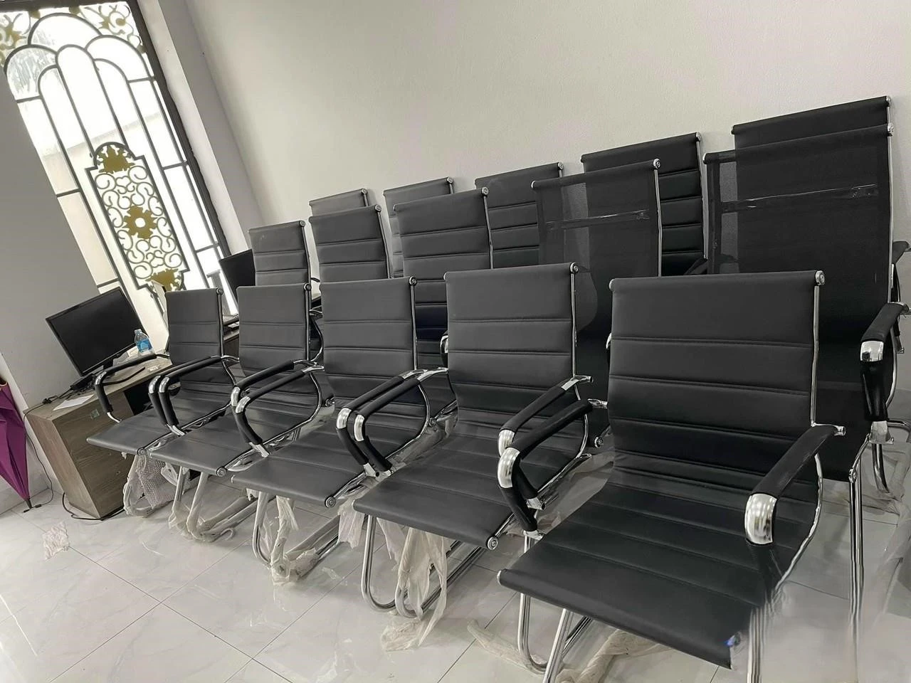 Ghế chân quỳ NM-GQ06