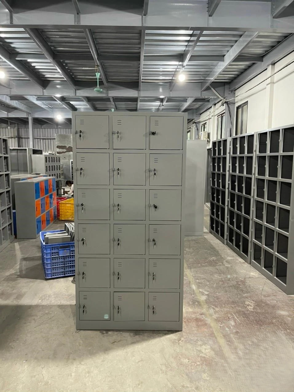 Tủ locker 18 ngăn NM-TS986-3K